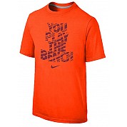 Nike T-Shirt Jugend: Spiel die Bank, Orange