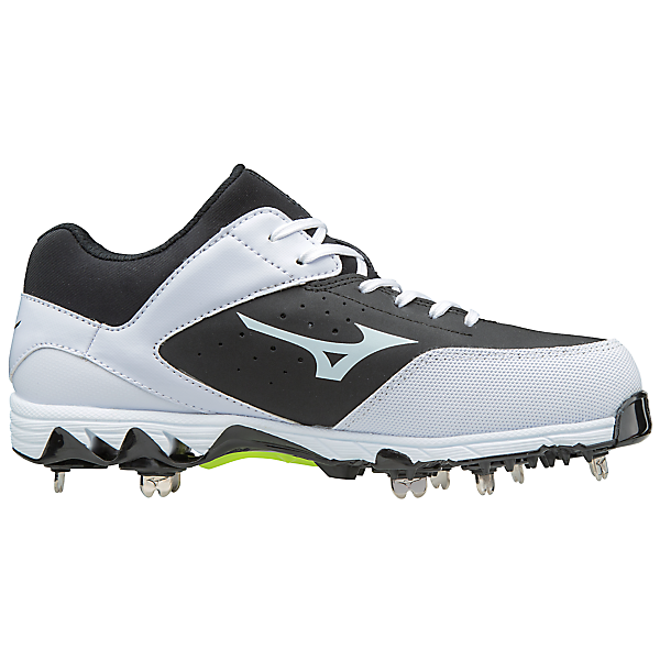 Mizuno 9-Spike Swift 4/5 Low Dames: Zwart