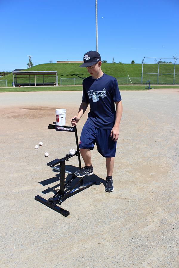 Louisville Slugger Schwarz Flamme Pitching Maschine