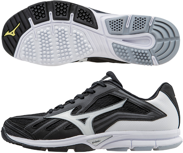 Mizuno Players Trainer